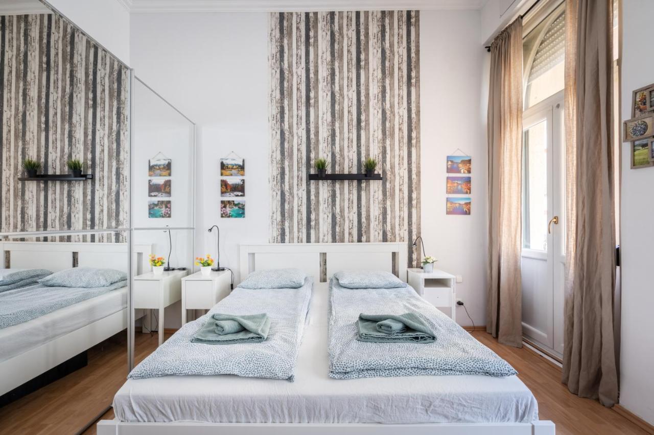 K10 - Kazinczy Street Heritage Suite - Best Location By Bqa บูดาเปสต์ ภายนอก รูปภาพ