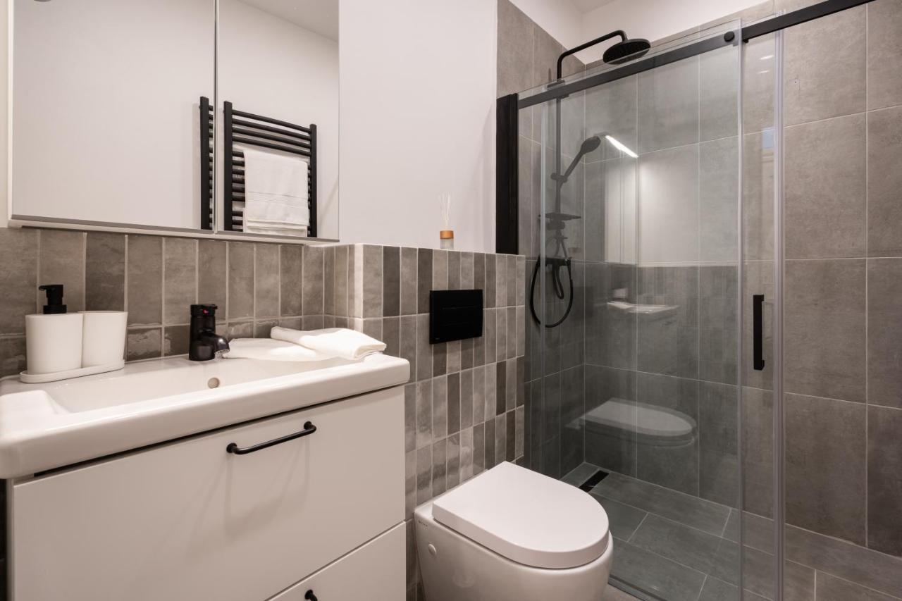 K10 - Kazinczy Street Heritage Suite - Best Location By Bqa บูดาเปสต์ ภายนอก รูปภาพ