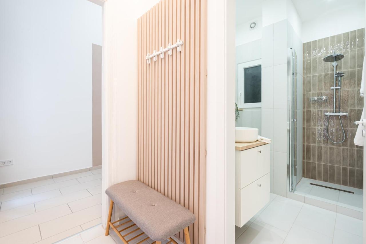 K10 - Kazinczy Street Heritage Suite - Best Location By Bqa บูดาเปสต์ ภายนอก รูปภาพ